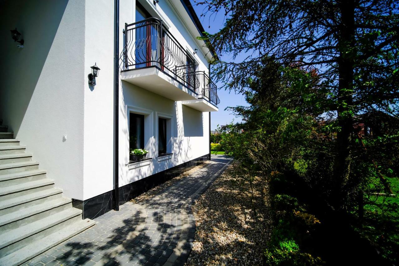 Willa Atena Leba Exterior photo
